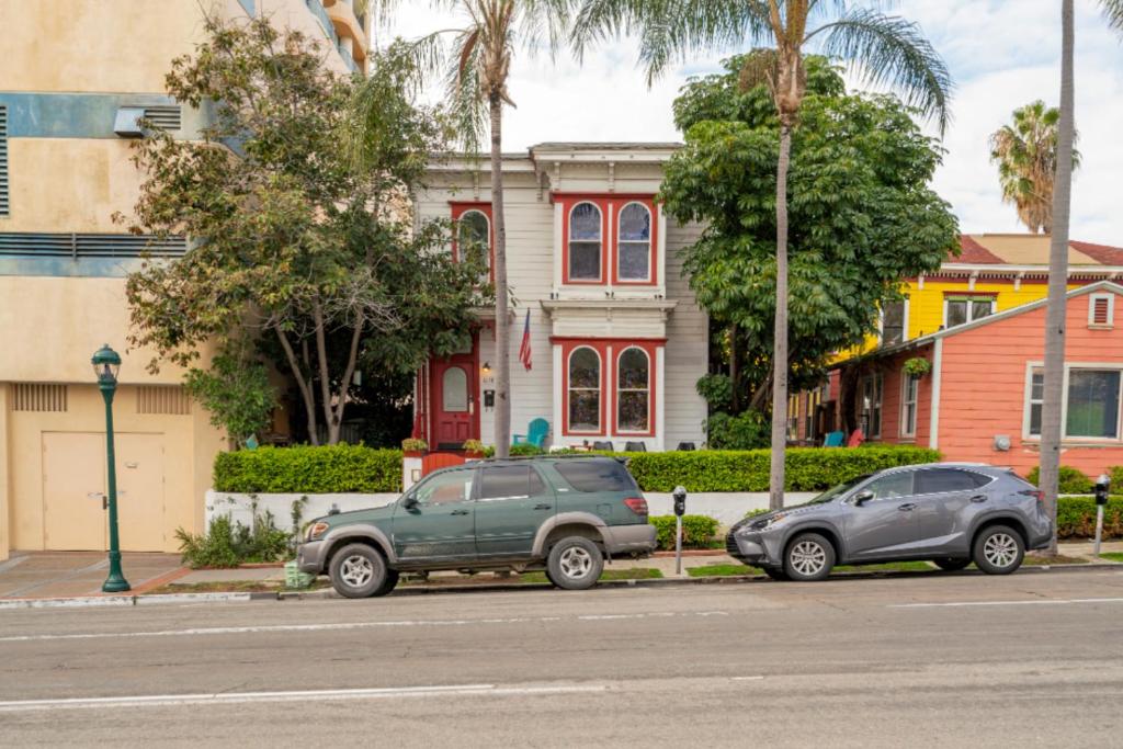 International Travelers House Hostel Downtown San Diego image 14